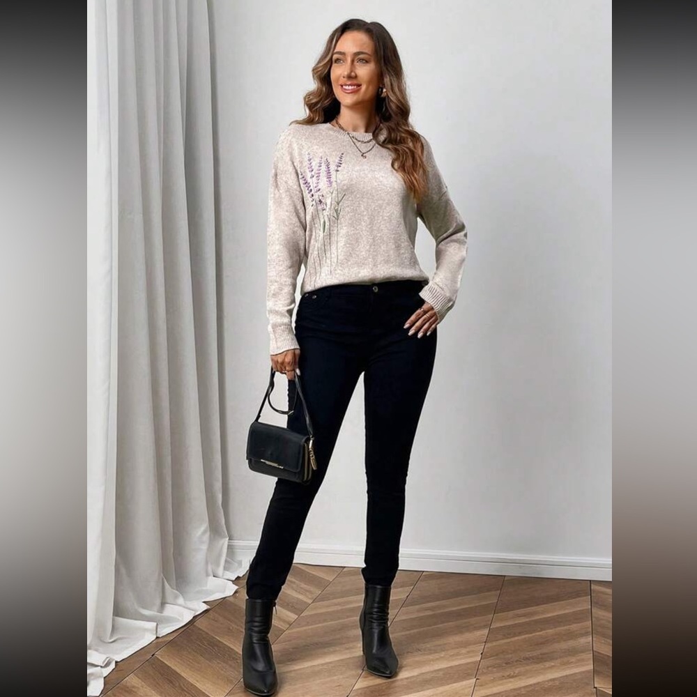 New Inventory 🌷Women Botanical Printed Round Neck Long Sleeve Sweater🌷 - Picture 6 of 6
